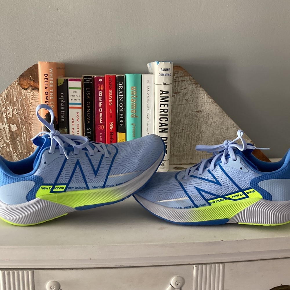 New balance sneakers size 9